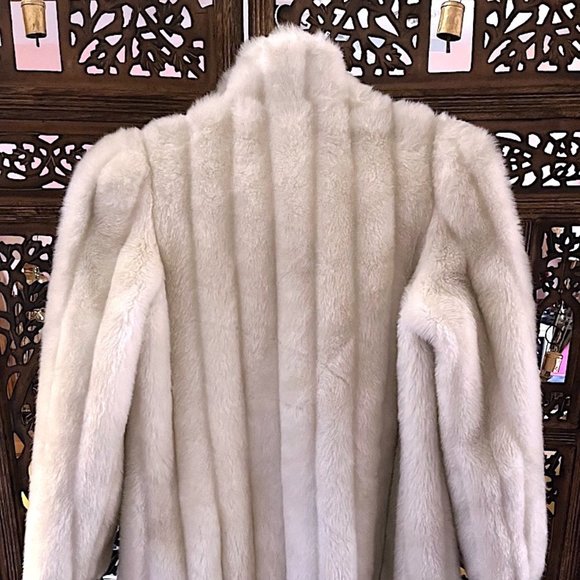 INTRIGUE BY MONTEREY MILLS INC OFF WHITE LONG SLEEVE LONG FAUX FUR COAT - Picture 4 of 5